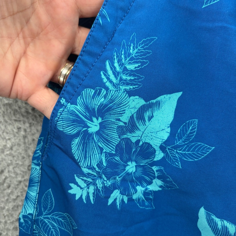 Tommy Bahama Shorts Mens 34 Blue Floral Tropical Hibiscus Hybrid Swim Golf Beach - Picture 2 of 12